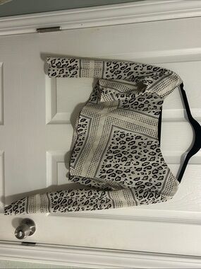 Nasty Gal Cream and Black Leopard Print one Shoulder Cropped Top